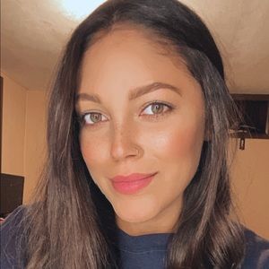 Meet your Posher, Katlyn